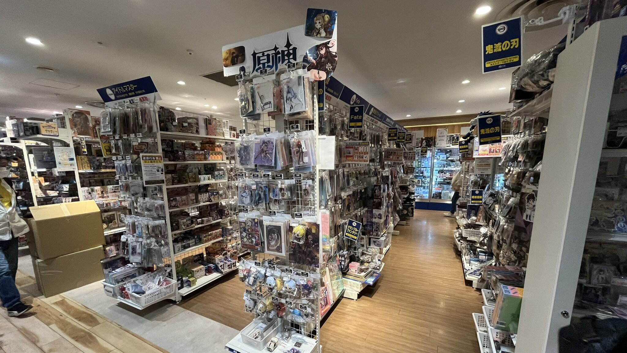 駿河屋大宮　原神グッズコーナー②